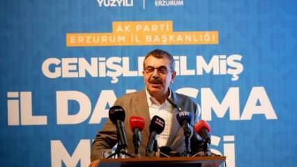 Türkiye'ye karşı Fransız'ı savunan satılmış kalem! Bakan Tekin böyle tepki göstermişti