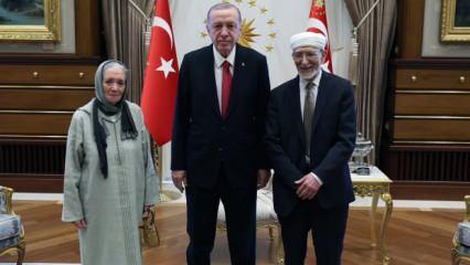Başkan Erdoğan'dan sürpriz görüşme! Taha Abdurrahman'ı Külliye'de ağırladı