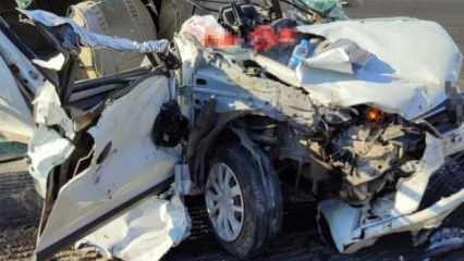 Gaziantep'te otomobil tıra çarptı: 1 kişi öldü, 6 kişi yaralandı