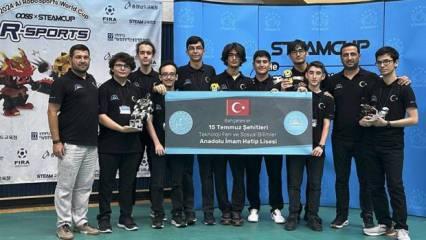 İstanbul'da imam hatip lisesi öğrencileri robot yarışmasında dünya şampiyonu oldu