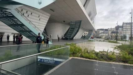 Paris'te metro seferlerinde aksama