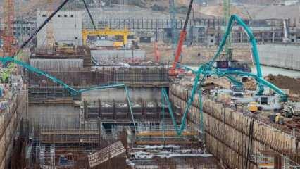Akkuyu NGS'nin üçüncü ünitesinde pompa istasyonu temel plakasına beton döküldü
