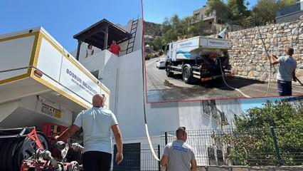 Bodrum 90'lara dönüş yaptı! Tankerlerle su taşıyorlar