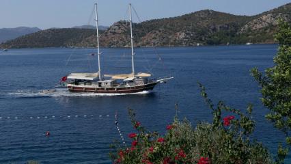 Dünyanın en zenginleri Muğla limanlarını mesken tuttu