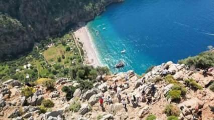 Fethiye'de kayalıklardan düşen genç kız hayatını kaybetti!