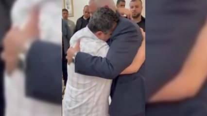 Şehit Haniye'nin oğlunu teselli ettiği anlar