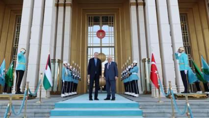 Ankara'ya gelen Abbas, Cumhurbaşkanı Erdoğan ile görüştü