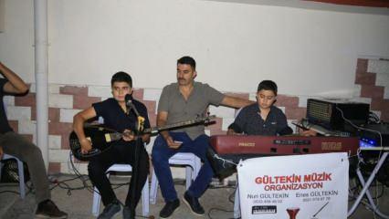 Müzisyen baba ile çocukları düğünleri şenlendiriyor