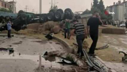 Afyonkarahisar'da 9 araçlık zincirleme kaza: Ölüler ve yaralılar var!