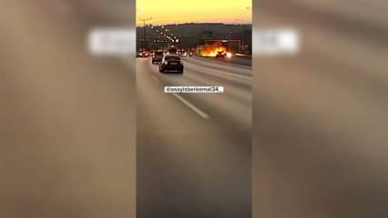 İstanbul'da motosikletin alev topuna döndüğü anlar kamerada! Metrelerce sürüklendi