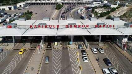 Kapıkule'de 2024'ün araç ve yolcu çıkış rekoru kırıldı