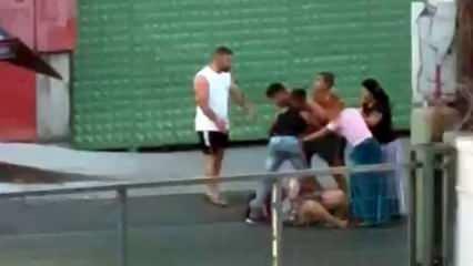 Avcılar'da yol ortasında kadını tekme, yumruk ve sopayla d&ouml;ven 2 ş&uuml;pheli yakalandı