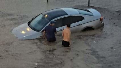 Karabük’te sağanak yağış: Yollar göle döndü