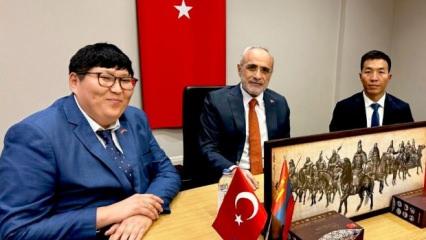 Moğolistanlı heyet Külliye’de kabul edildi 