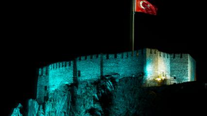 Şehrin parlayan cevheri Ankara Kalesi ışıklandırıldı