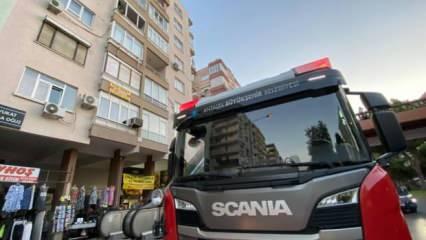 Çatıda yapılan mangal 7 itfaiye aracını alarma geçirdi