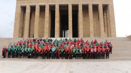 Yargıtay üyelerinden Anıtkabir'e ziyaret