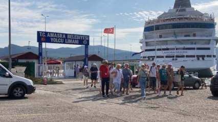 "Astoria Grande" kruvaziyeri Amasra'ya 1031 yolcu getirdi