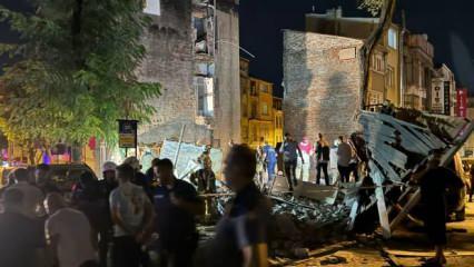 İstanbul Fatih'te 3 katlı bir bina çöktü!