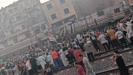 Mısır'da korkunç tren kazası! Kafa kafaya çarpıştılar