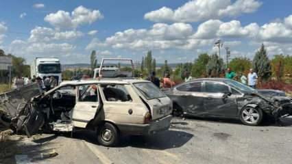 Uşak’ta feci kaza: 1 ölü, 4 yaralı