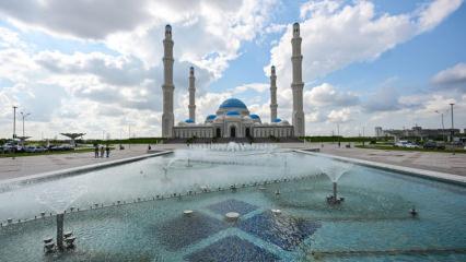 Gökyüzüne yükselen ihtişam: Orta Asya’nın kalbindeki Nur Sultan Camisi
