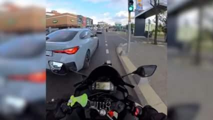 Kim haklı, Sosyal medya da ikiye bölündü!Sağdan sollayan motor mu,sinyalsiz dönen araç mı?