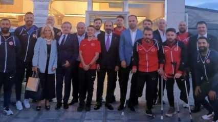 TFF Y&ouml;netimi, Ampute Futbol Milli Takımı ile bir araya geldi