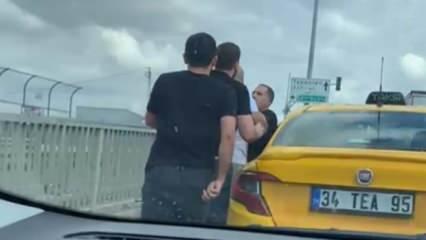 Tuzla'da yol verme kavgası! Taksiciyi evire çevire dövdüler