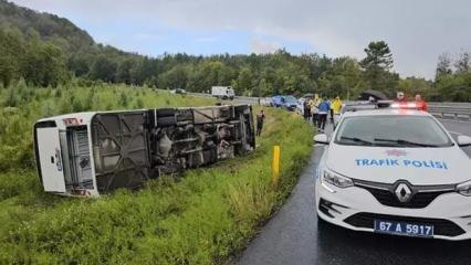 Zonguldak'ta yolcu midibüsü devrildi: 9 yaralı