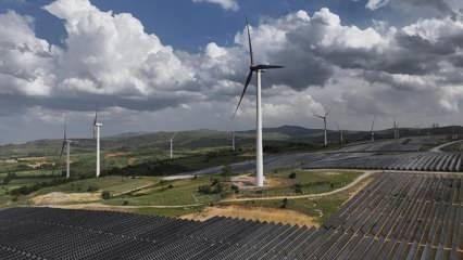Rüzgar ve güneşten elektrik üretiminde kurulu güç 30 bin megavatı geçti
