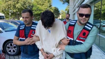 Uyuşturucular çekyat, buzdolabı ve çatı arasından çıktı; 5 gözaltı