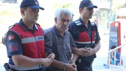 Antalya'da baba vahşeti: Oğlunu öldürdü, eşini ağır yaraladı!