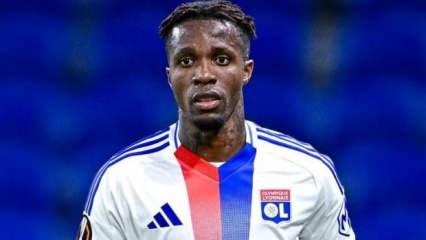 Lyon'dan Zaha'ya büyük şok! Kadro dışı kaldı