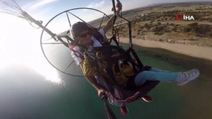 Paramotorla uçan küçük çocuk havada uyuyakaldı! İşte o anlar