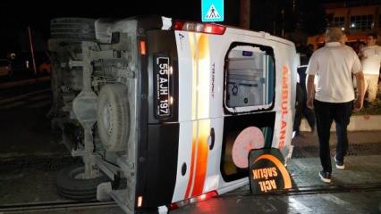Samsun'da tramvay ile ambulans çarpıştı: Yaralılar var!