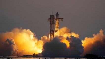 SpaceX'in Starship roketi beşinci test uçuşunda başarılı iniş yaptı