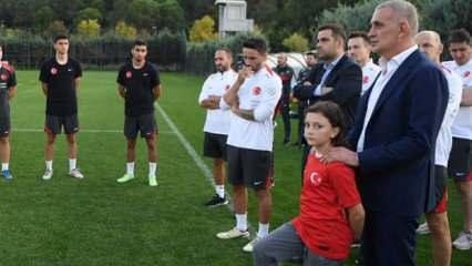 TFF Başkanı Hacıosmanoğlu, Ümit Milli Takım'la buluştu