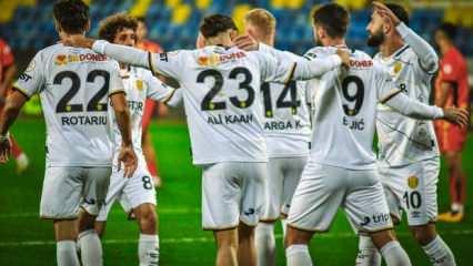 Ankaragücü, Yeni Malatyaspor'u 3 golle devirdi