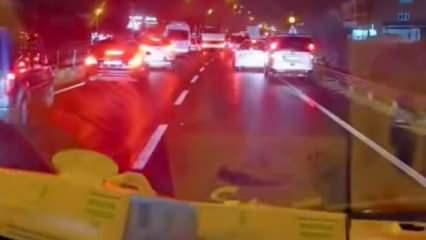 Düzce’de ambulansa fermuar sistemi ile yol verildiği anlar kamerada