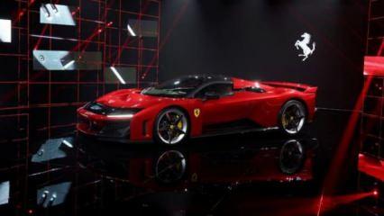 Ferrari yeni süper otomobili F80’i tanıttı: Şimdiden tükendi