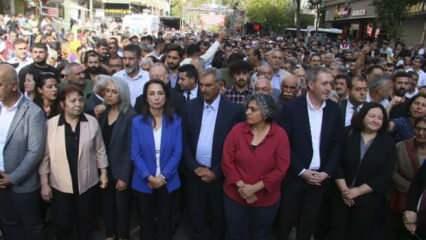 Öcalan “Başkanlık sistemine destek veririz” dedi “Çözüm Süreci” HDP PKK tarafından vuruldu