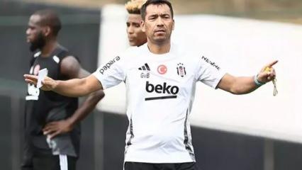 Van Bronckhorst kararsız! İki isim arasında kaldı