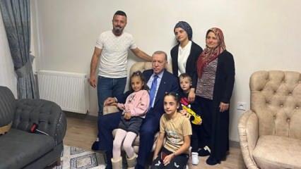 Cumhurbaşkanı Erdoğan Hatay'da afetzede aileyi ziyaret etti