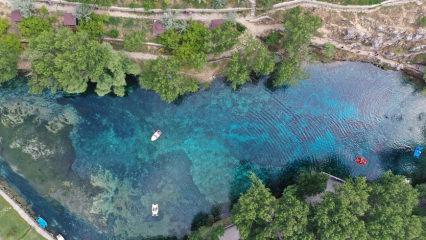 Gökpınar Gölü hazan mevsiminde de boncuk gibi parlıyor