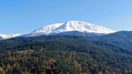 Ilgaz Dağı iki mevsimin güzelliğini bir arada sunuyor!