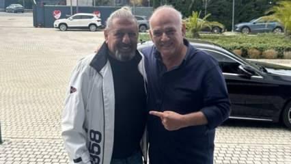 Yıllar süren küslük sona erdi! Ahmet Çakar, Erman Toroğlu'nun elini öptü 