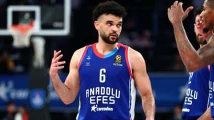 Elijah Bryant coştu Anadolu Efes kazandı