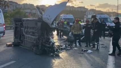 İstanbul'da zincirleme kaza: 2 &ouml;l&uuml; 4 yaralı