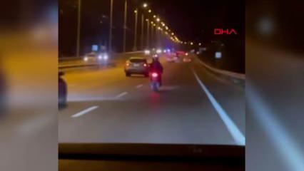 Motosikletiyle bariyere çarptı, yola devam edince minibüsün altına girdi